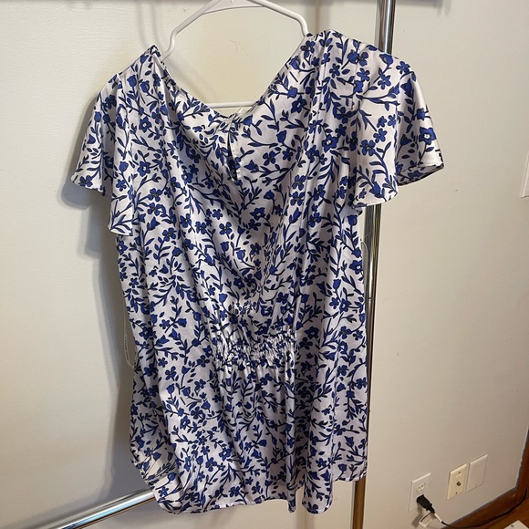 Blouse, size 1x, great condition, color/ blue, black, white - Picture 2 of 2